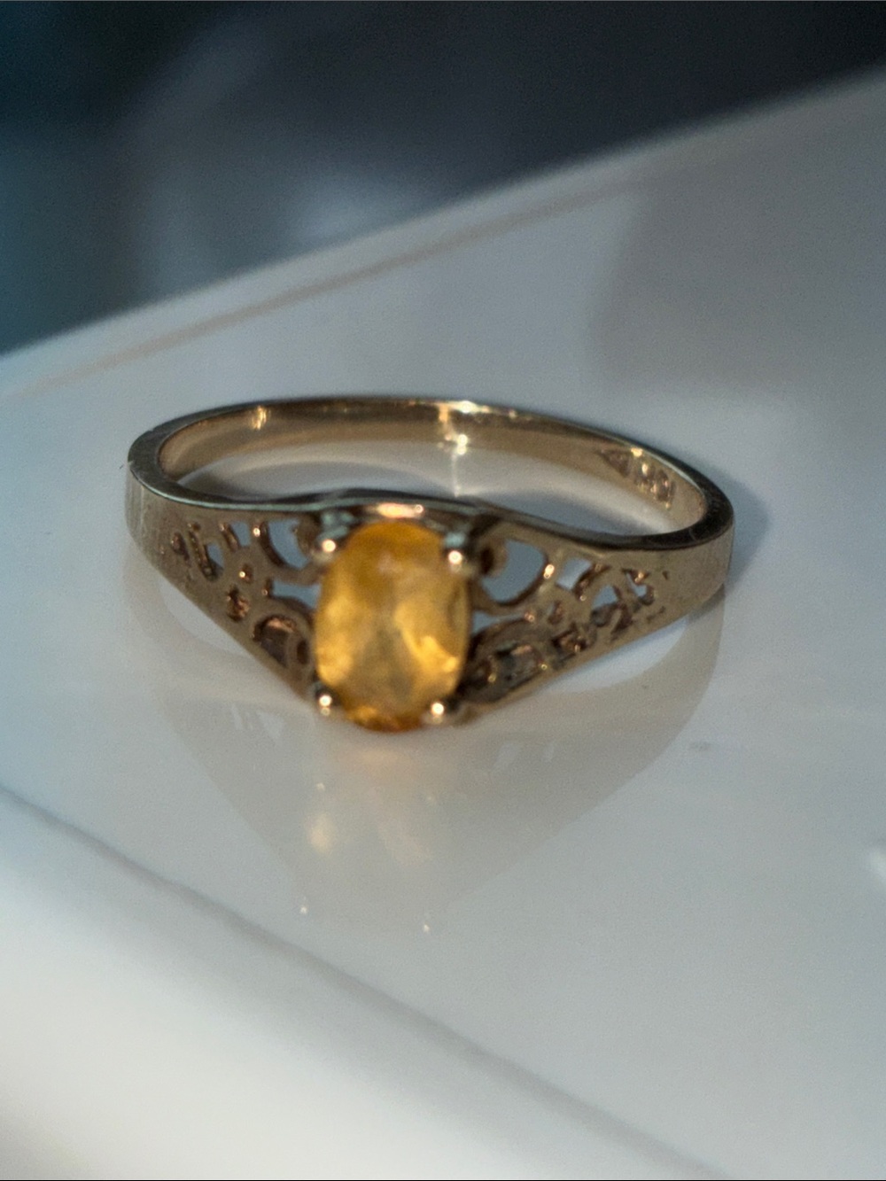 Gold Yellow Stone/Topaz Vintage Women’s Ring